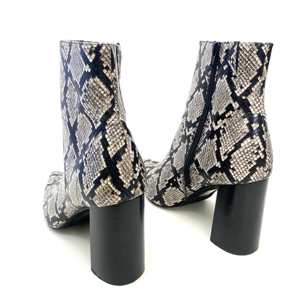 Jeffrey Campbell Women’s Snake Print Raven Pointed Toe Ankle Boots - Picture 6 of 16